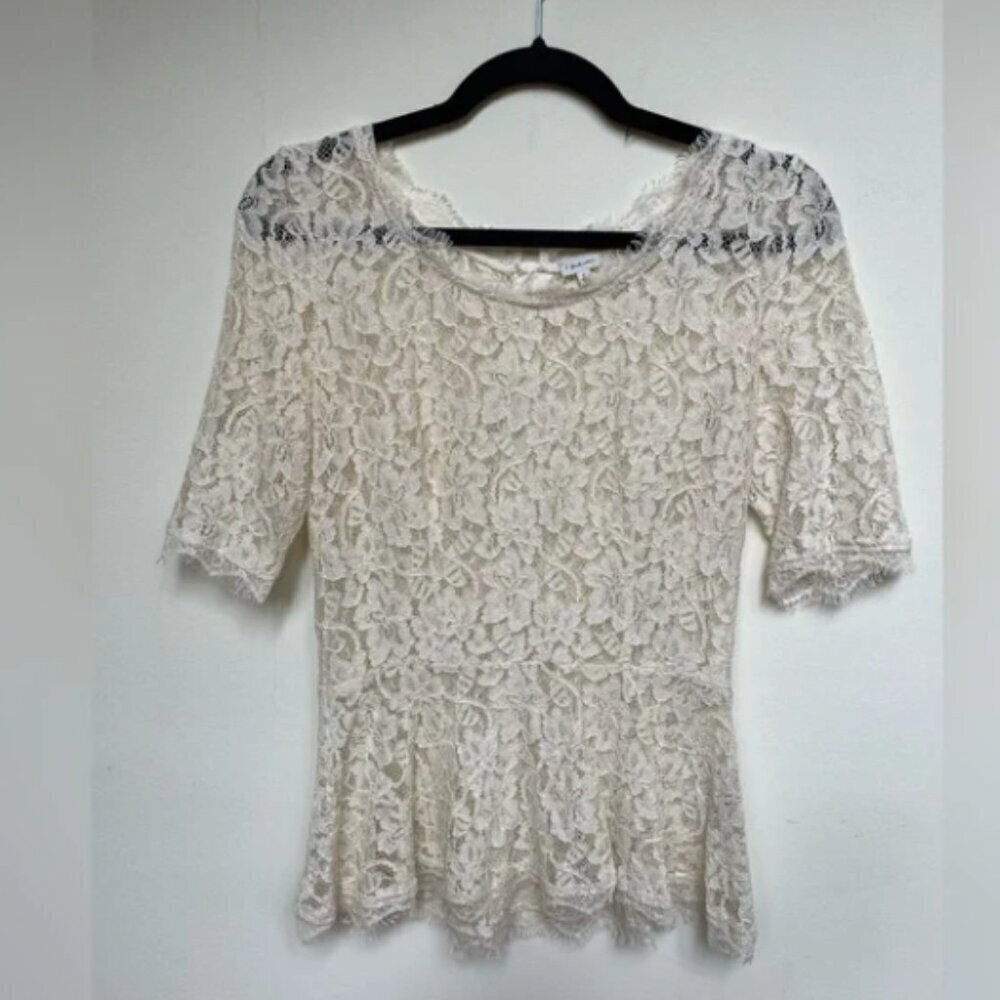 Babaton Aritzia | Creamy White Lace Top - Short Sleeve - 4